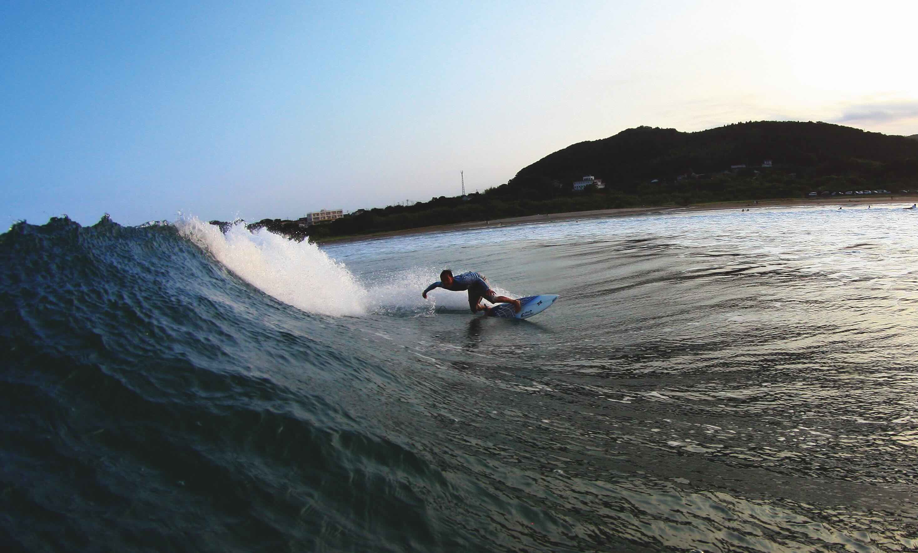 Surfing Highlight Image